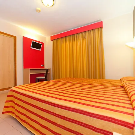 The Red By Ibiza Feeling - Adults Only 2*